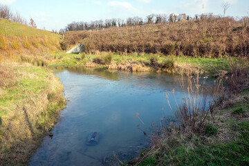 Une mare dans le parc des hauts de bruyeres..Situe sur la commune de Villejuif, à 110 metres d’altitude, le parc des Hautes Bruyeres est le point culminant du Val-de-Marne.............