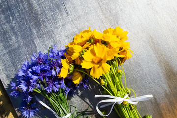 bouquet of yellow flowers