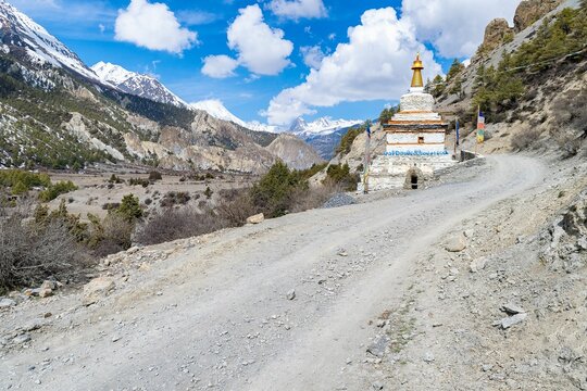Mountain trekking trail in Manang District, Annapurna circuit trek, Nepal