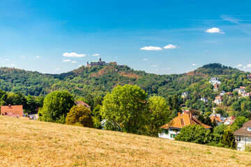 Sommerspaziergang rund um die Wartburgstadt Eisenach am Rande des Thüringer Waldes - Thüringen -...