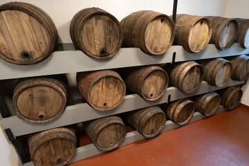 barriles de madera para vinos o licores