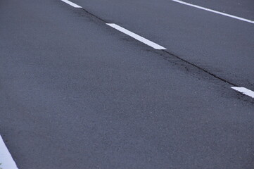 雨上がりの道