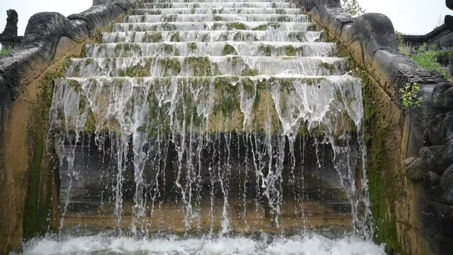 HD of the water cascade