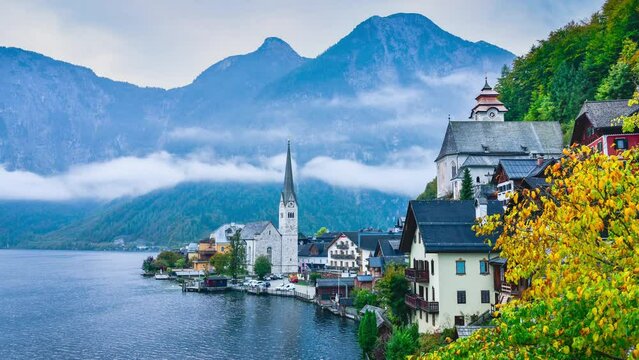 Hallstatt, Austria - Hallstattersee timelapse autumn landscape in Alps
