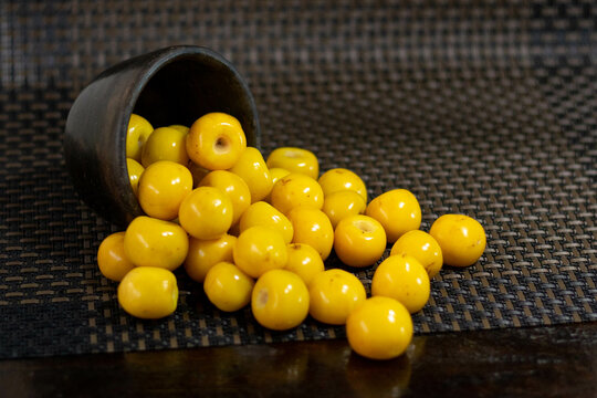 fruta ex&oacute;tica 