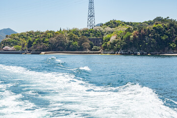 船から見た大久野島　発電所跡　広島県竹原市忠海町 The view of Okunoshima...