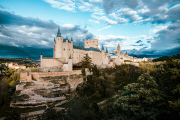 Alcazar of Segovia on a stormy day - obrazy, fototapety, plakaty