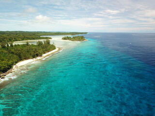Fototapeta premium Pristine blue ocean and historical islands , famous diving spot 