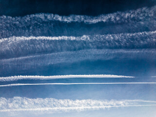 contrails