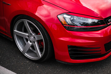 front light, body fender and wheel close-up