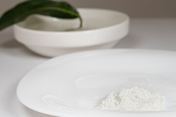 Fertilizer for the growth of roots in plants when propagated by cuttings.