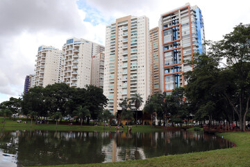 Fototapeta na wymiar Prédios Cidade