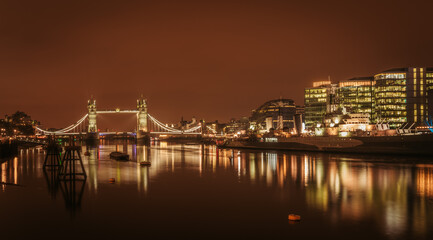 Obraz premium night view of the city