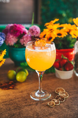 Cocktail de verano y platos