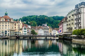 Fototapeta na wymiar town of Lucerne Switzerland on the lake