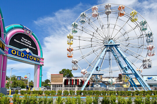 Old Town Amusement Park In Kissimmee / Orlando Florida Features Carnival Rides, Shopping, Dining And Classic Car Shows.