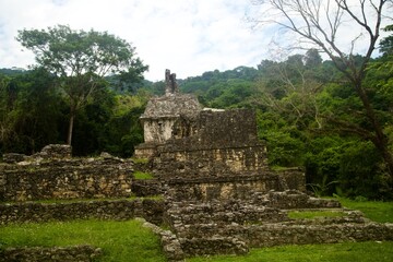 ancient mayan ruins