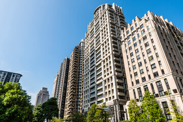 Obraz premium Low angle view of the modern architectural landscape in Taichung, Taiwan.