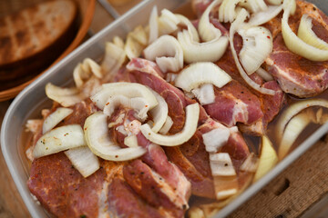 eingelegtes Schweinefleisch zum Grillen