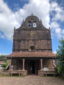 église de Bidarray en pays basque