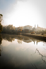 Fototapeta premium autumn and river