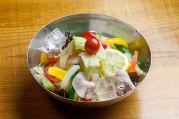野菜たっぷりヘルシー冷麺