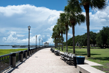 A waterfront park pathway located in Charleston, South Carolina - obrazy, fototapety, plakaty