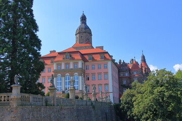 Zamek Książ zlokalizowany na Pogórzu Wałbrzyskim (Polska), wybudowany w XIII wieku i będący częścią Parku Krajobrazowego. - obrazy, fototapety, plakaty