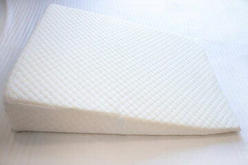 Gel foam reflux wedge pillow reading pillows