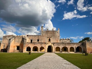 Fototapeta premium ruins of the castle