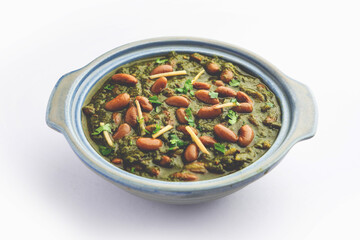 Palak rajma Masala is an Indian curry prepared with red kidney beans & spinach cooked with spices