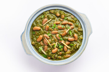 Palak rajma Masala is an Indian curry prepared with red kidney beans & spinach cooked with spices