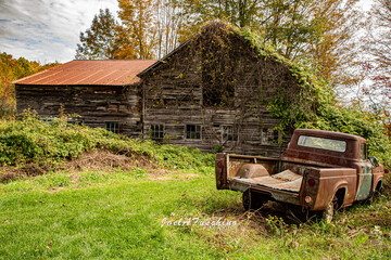 old farm house © Joel
