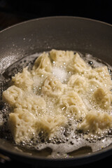 Frying Pempek Keriting