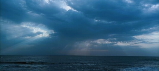 Obraz premium Clouds and sea