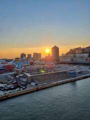 Genova al tramonto