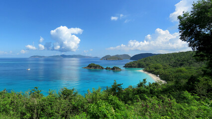 Fototapeta na wymiar Tropical paradise of StJohn in US Virgin Islands