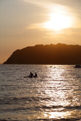 夏休みの思い出、夕暮れの逗子海岸の景色