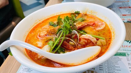 thai tom yum noodle soup 
