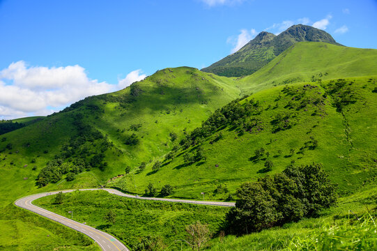 由布岳images Browse 2 000 Stock Photos Vectors And Video Adobe Stock