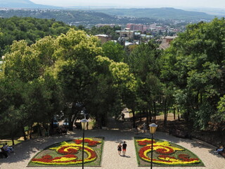 Obraz premium Tourist attraction. Flower garden 