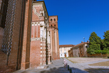 Asti, Piedmont, Italy. Cathedral and square - 526265526