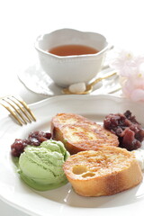 French toast severed with red bean paste and Green tea Ice-cream