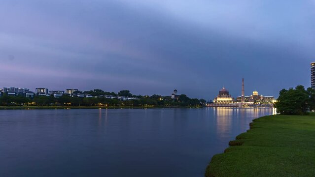 Time-lapse 4k UHD footage of Mosque and Prime Minister Office at Putrajaya during sunset