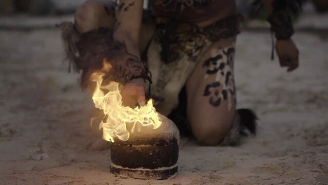 Agarrando el fuego Danza y Ritual Maya Hombre Jaguar Fuego Portal Maya México 