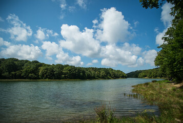 Obraz premium clouds over the lake