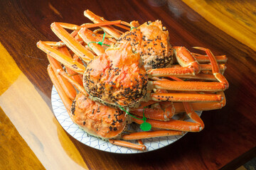 タグ付きの松葉蟹