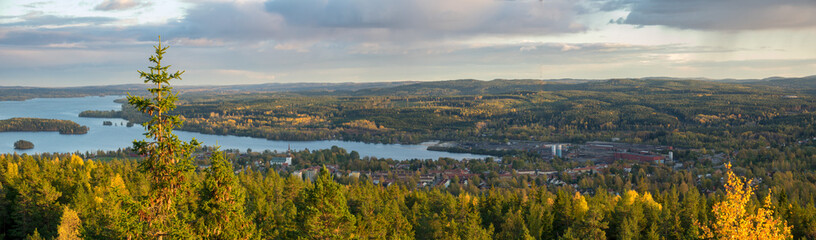 Fototapeta na wymiar Town called Smedjebacken and lake Norra Barken in Dalarna, Sweden