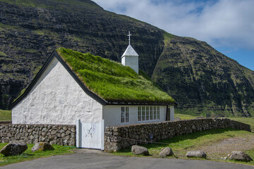 Fototapeta na wymiar Die Kirche in Saksun, Insel Streymoy, Färöer-Inseln