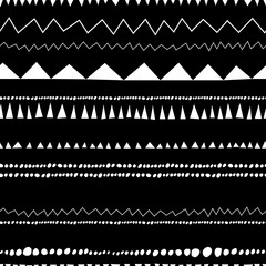 Seamless pattern with geometric doodle shapes 